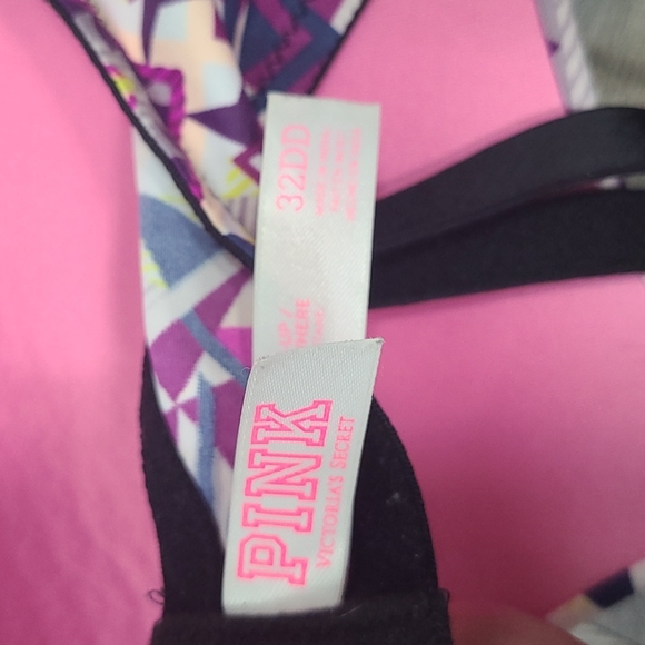 VS PINK Wear Everywhere Push-up Bra - Picture 7 of 8